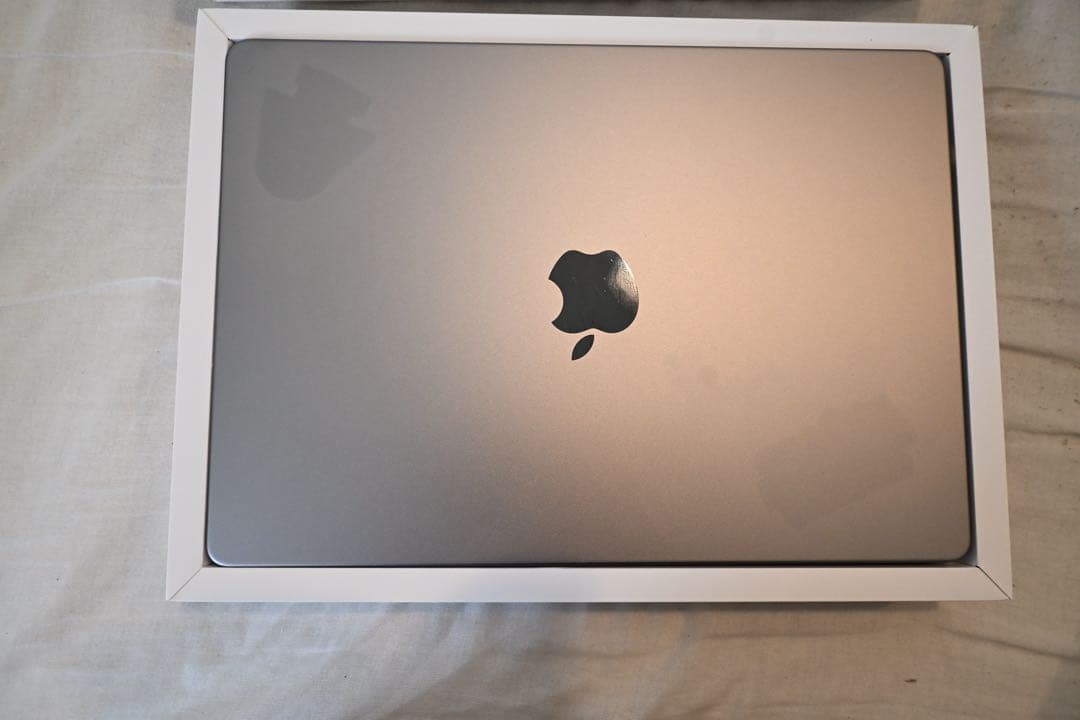 【専用】MacBook Pro 2023 M2 14inc.(アクセサリー付き)
