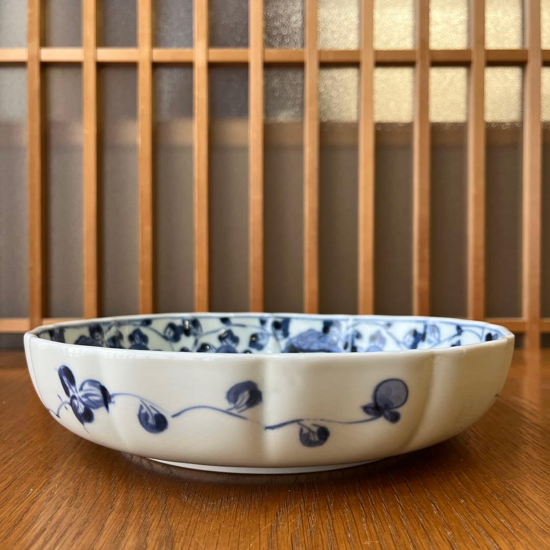 有田焼　元禄花唐草模様　ドラ鉢✖️1点　直径約23cm