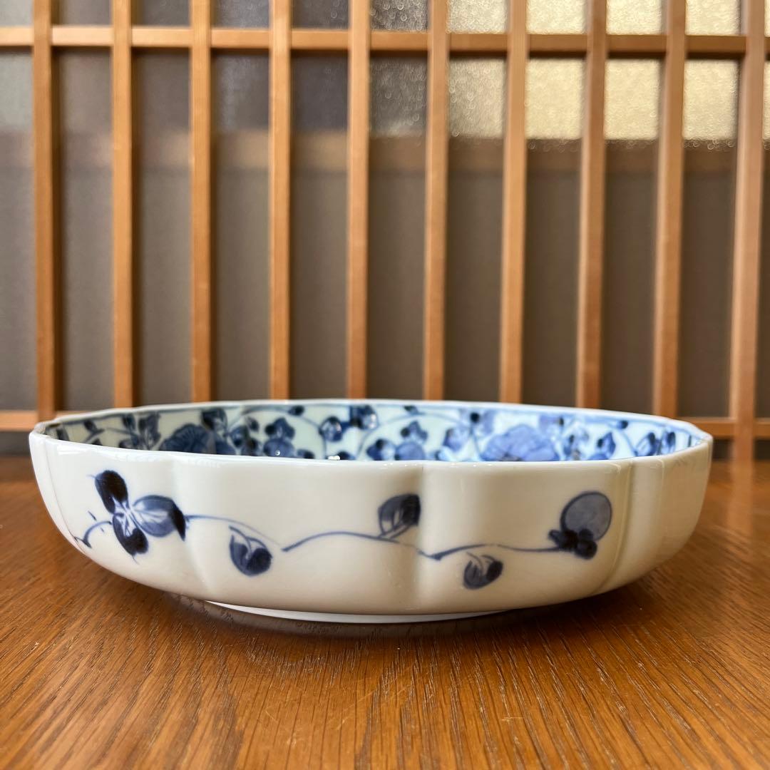 有田焼　元禄花唐草模様　ドラ鉢✖️1点　直径約23cm