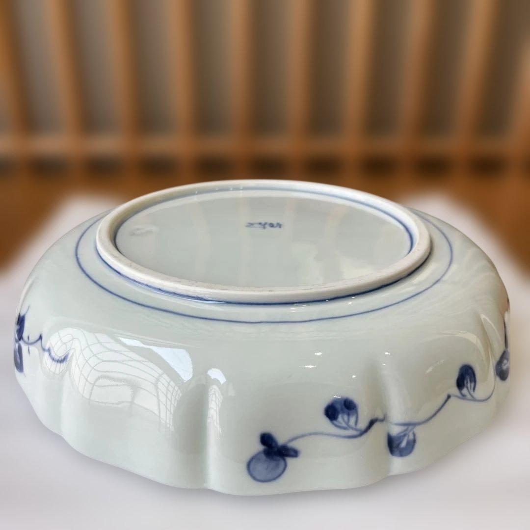 有田焼　元禄花唐草模様　ドラ鉢✖️1点　直径約23cm