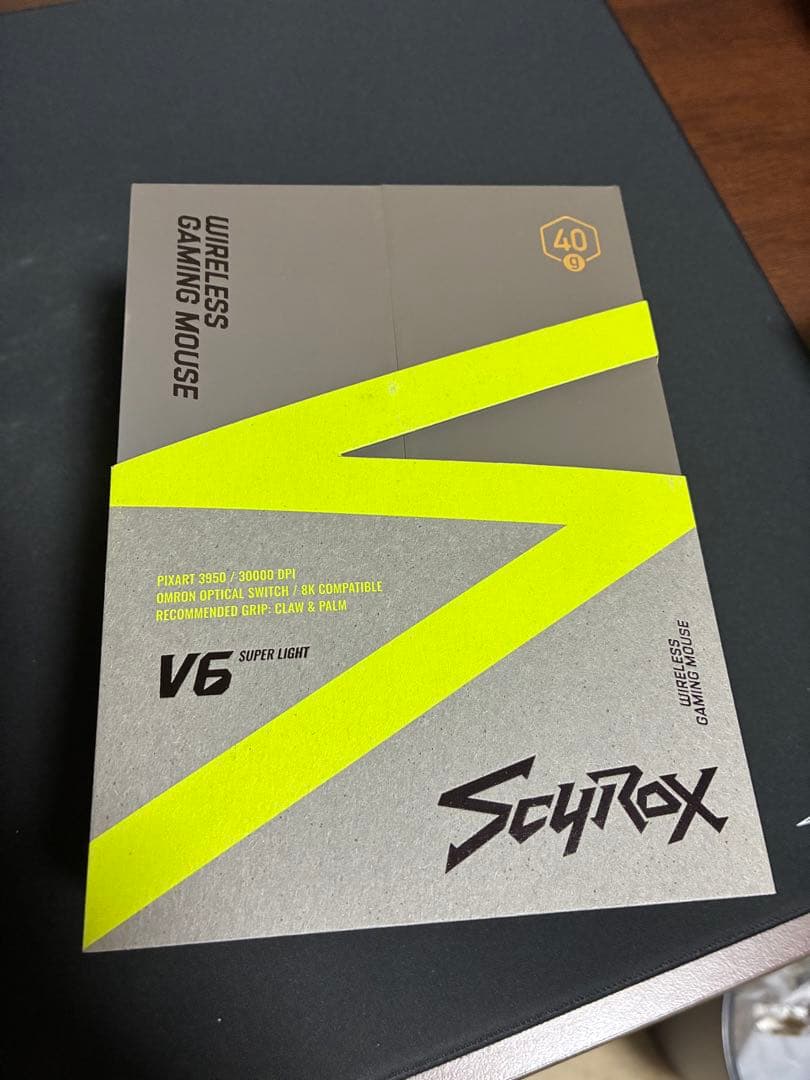 Scyrox V6 ゲーミングマウス　ホワイト