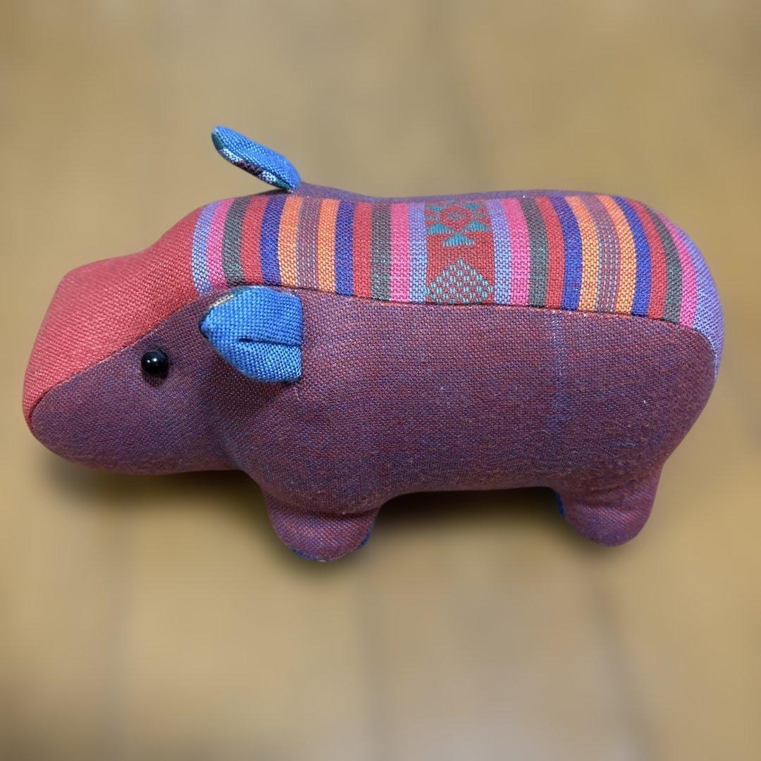 ベトナム土産 ハンドメイド布製カバのぬいぐるみ