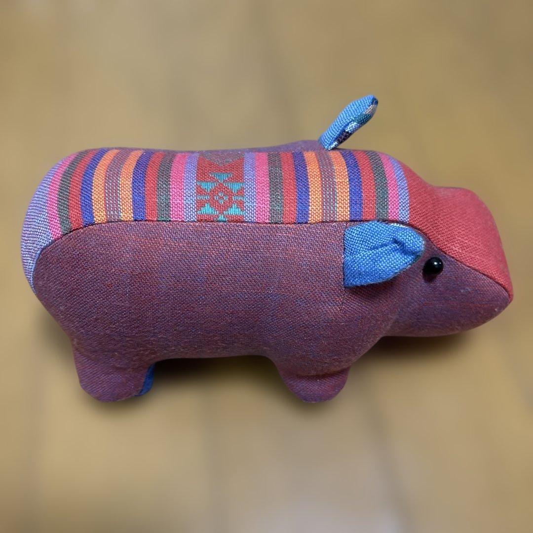 ベトナム土産 ハンドメイド布製カバのぬいぐるみ