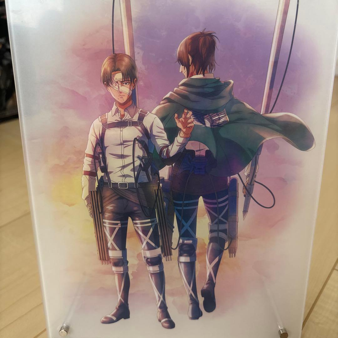 進撃の巨人リヴァイのフィギア、地ならしのフィギア、リヴァイとハンジのスタンド