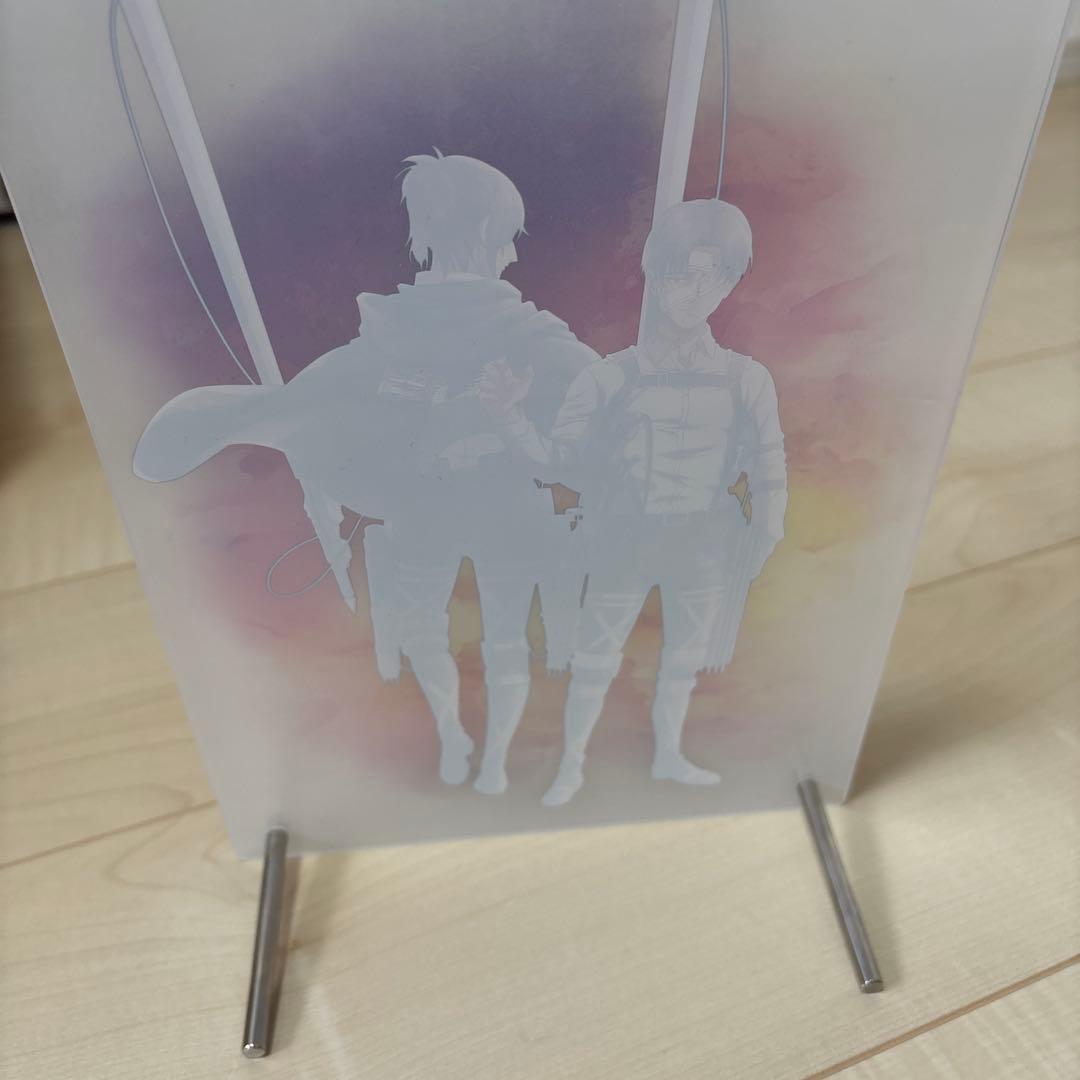 進撃の巨人リヴァイのフィギア、地ならしのフィギア、リヴァイとハンジのスタンド