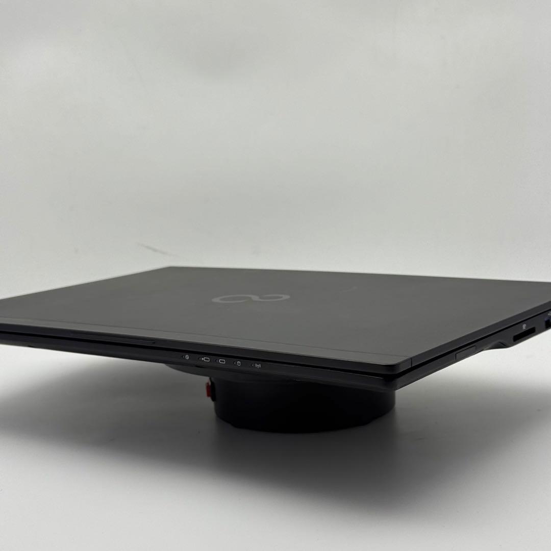 Core i5八世代◆4GB◆128GB◆富士通LIFEBOOK U939◆