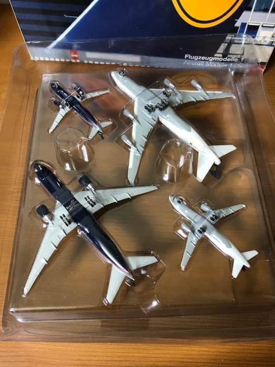 【4機セット】ユナイテッド・ルフトハンザ　ヘルパ　1/500