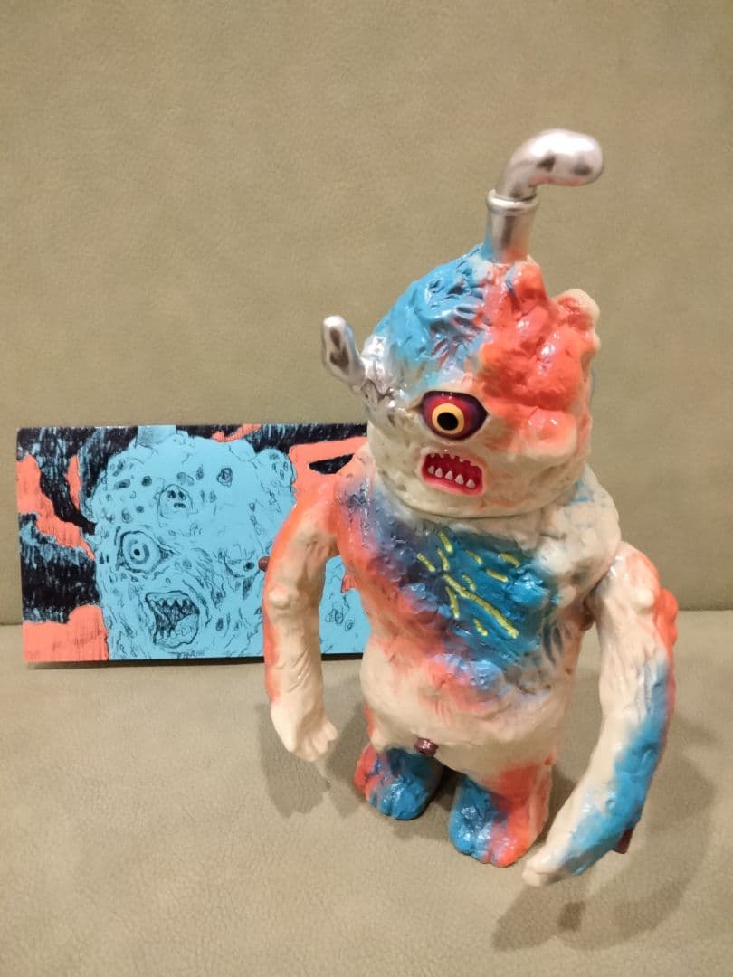 ソフビ　aaavinyltoys　公害巨人 izumonster　zollmen