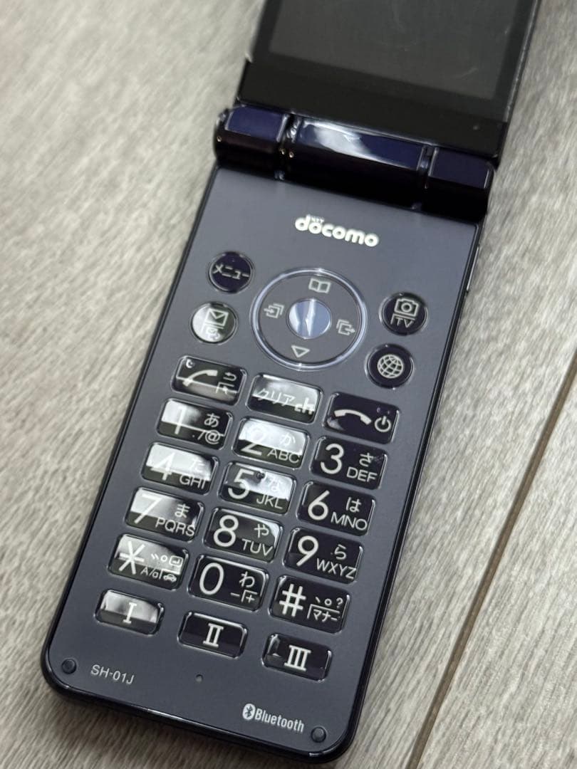 美品　AQUOS SH-01J