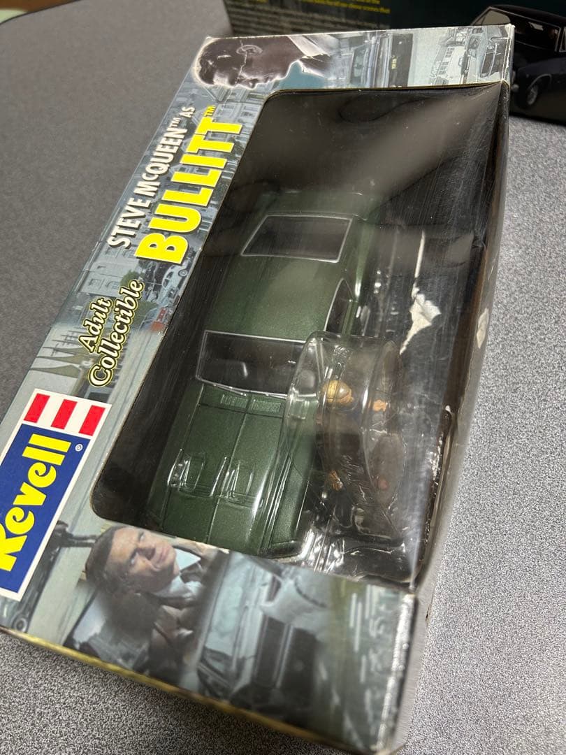 Revell '68 Dodge Charger Ford Mustangセット