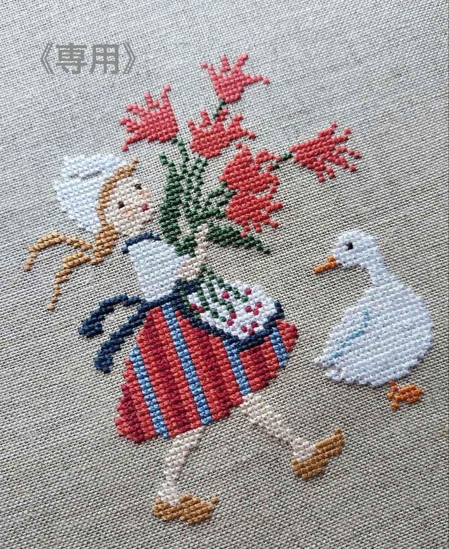 専用　クロスステッチ完成品✤サモイロフ✤チューリップと女の子