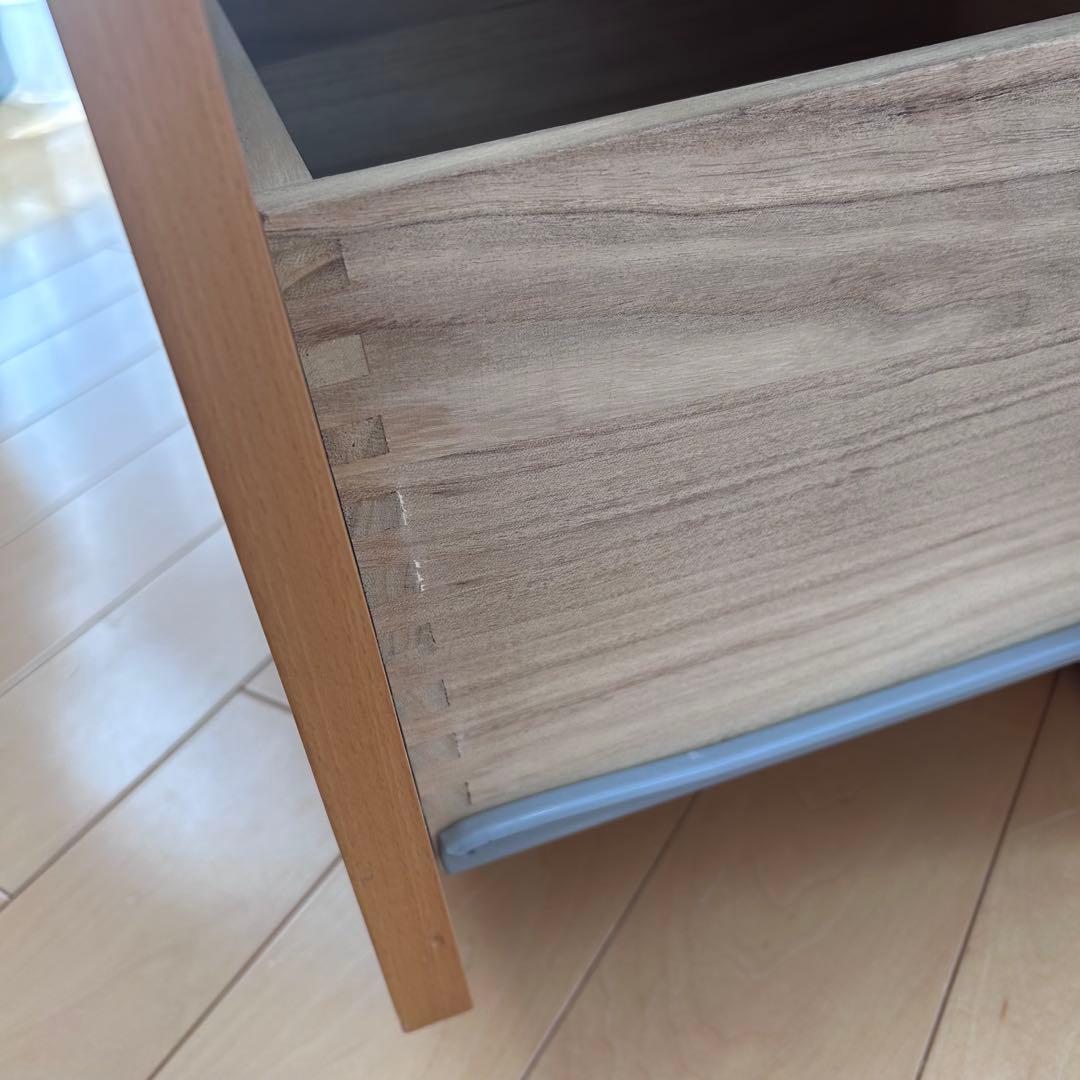 ガラス天板木製キャビネット　3段チェスト　ミッドセンチュリー　モダンサイドボード