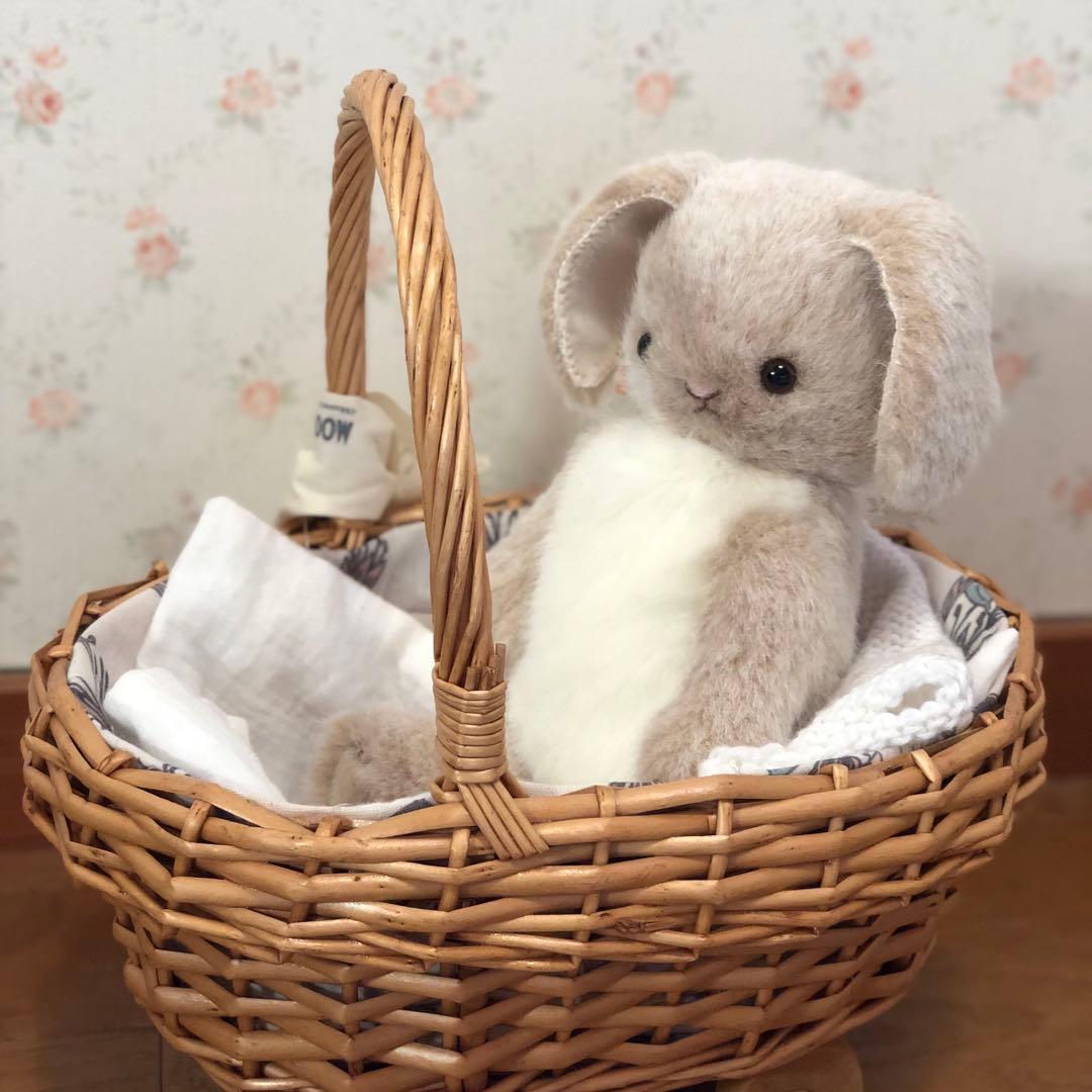 ハンドメイド　ライオンロップちゃん　うさぎのぬいぐるみ