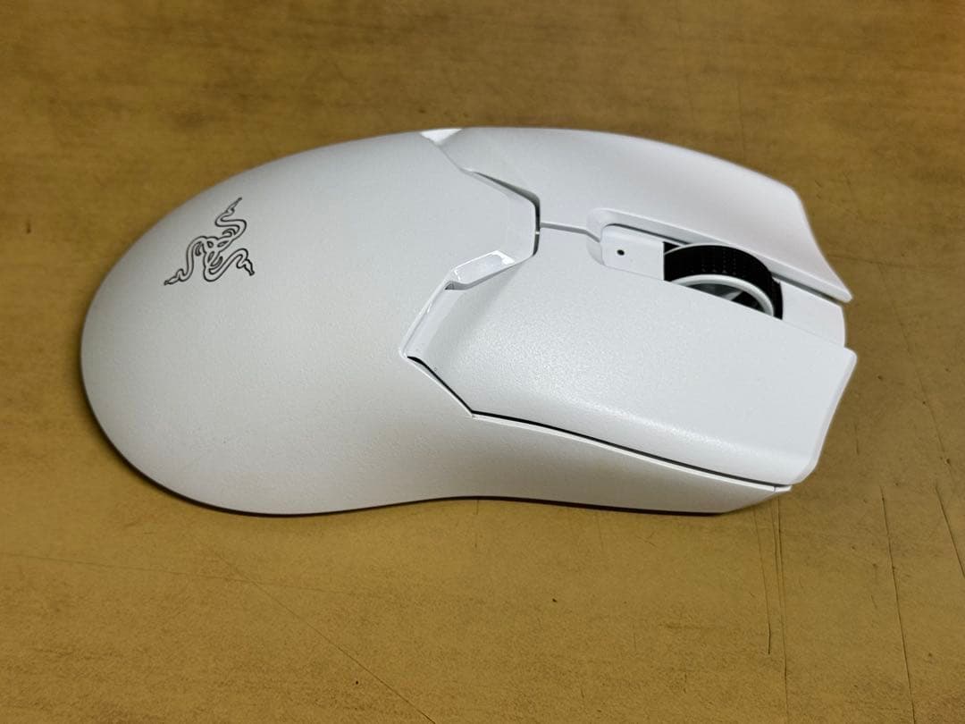 Razer Viper V2 Pro ホワイト