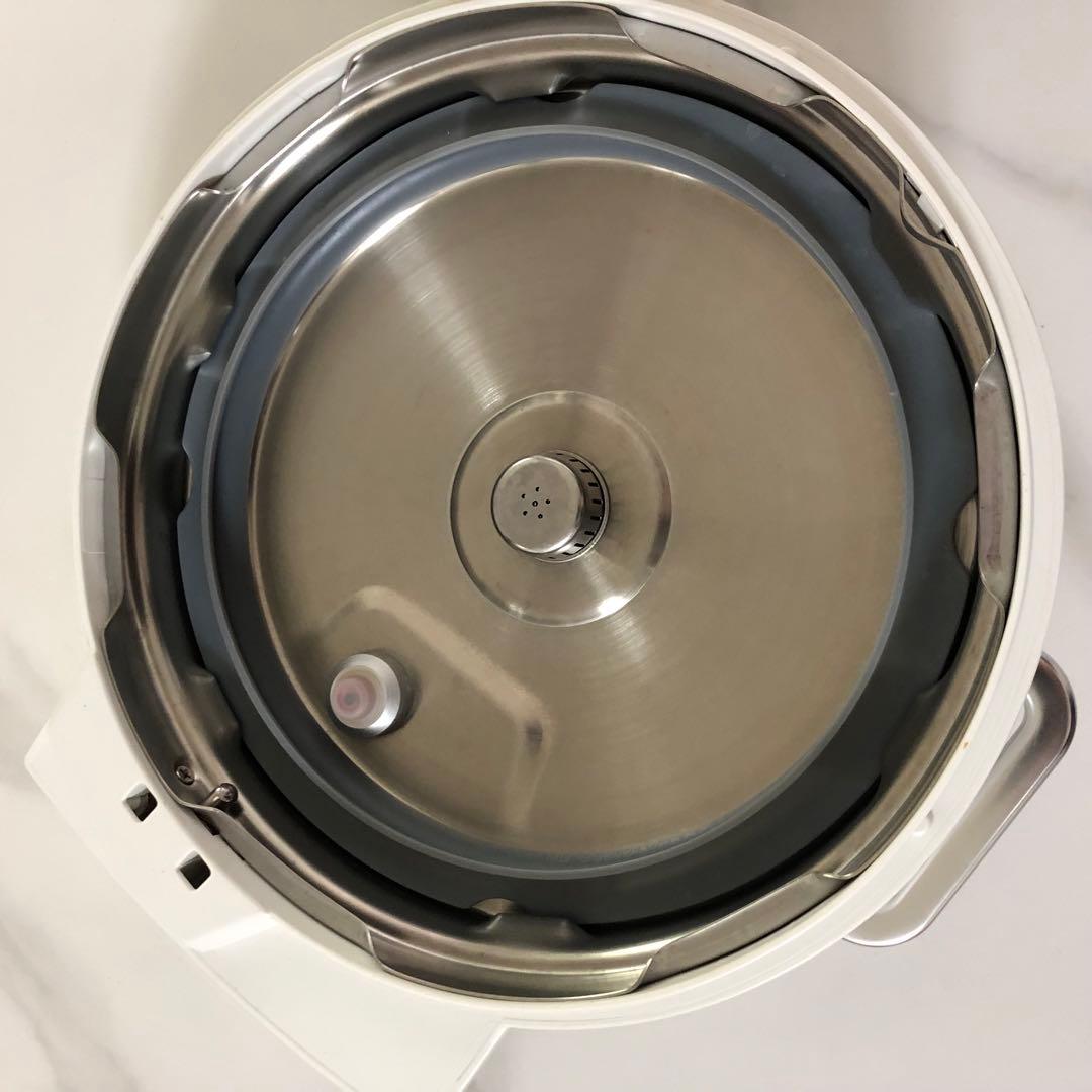 ❤️アイリスオーヤマPC-MA2 W 電気圧力鍋 ホワイト 2.2L 未使用に近い