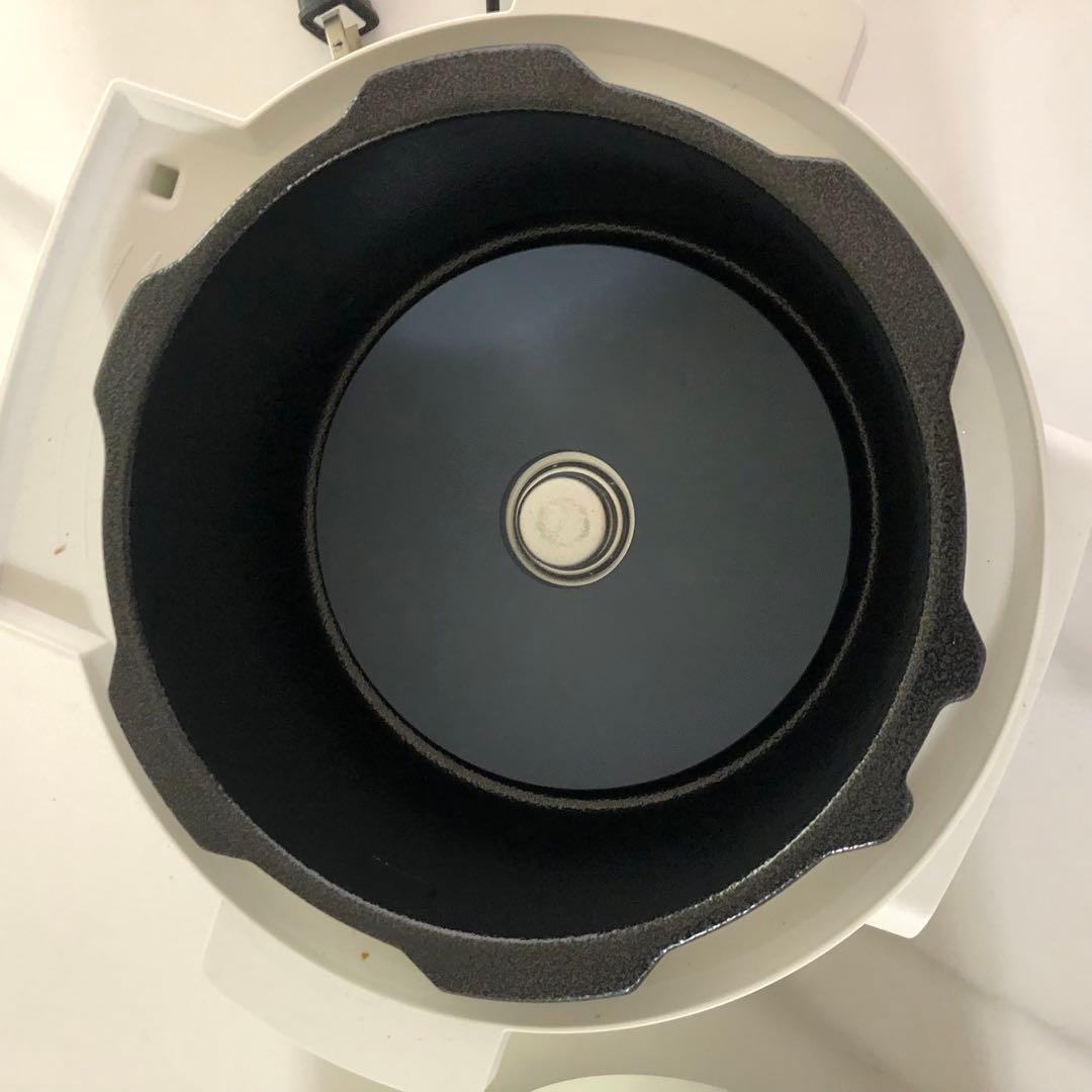 ❤️アイリスオーヤマPC-MA2 W 電気圧力鍋 ホワイト 2.2L 未使用に近い