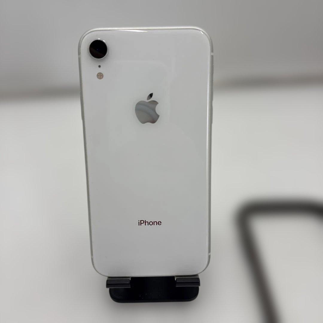 超美品　Apple iPhone XR ホワイト / 64GB SIMフリー