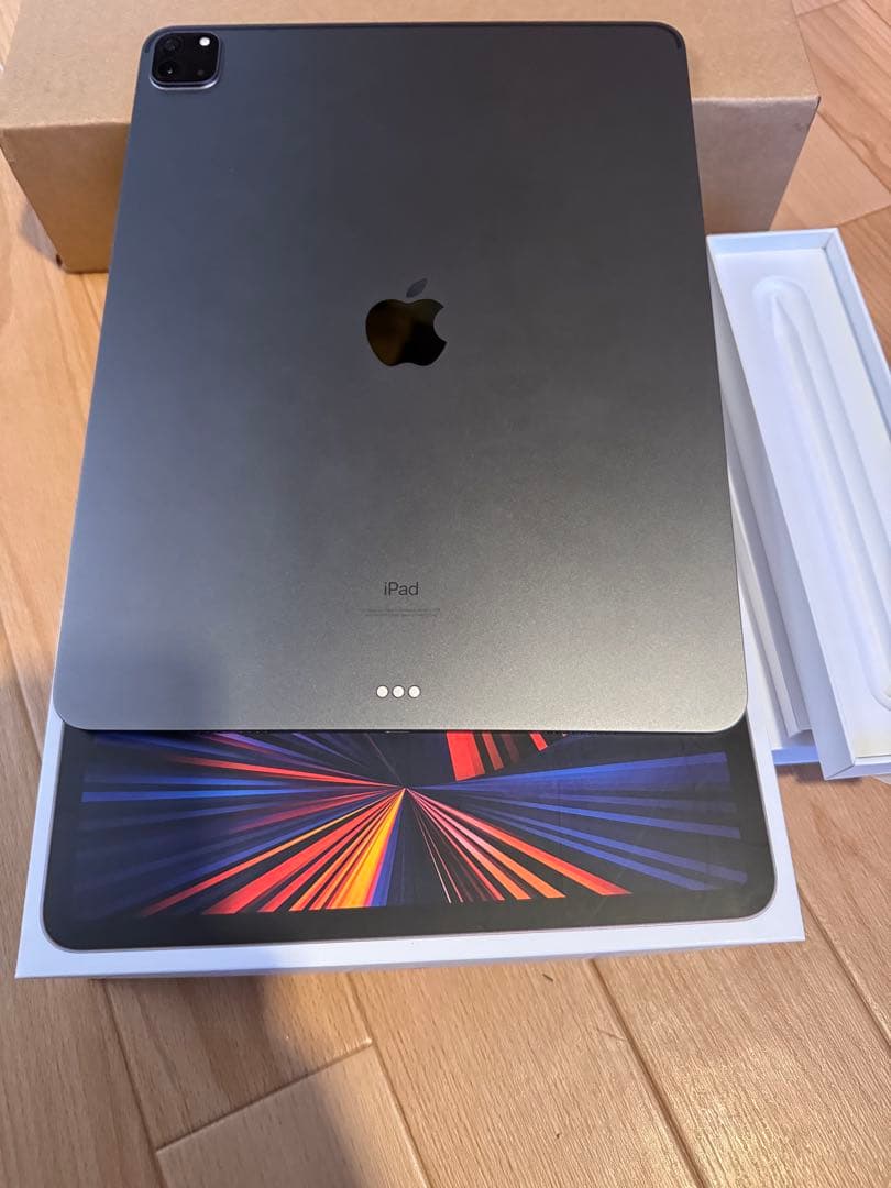 iPad Pro 12.9インチスペースグレー　第5世代256Gwi-fiモデル