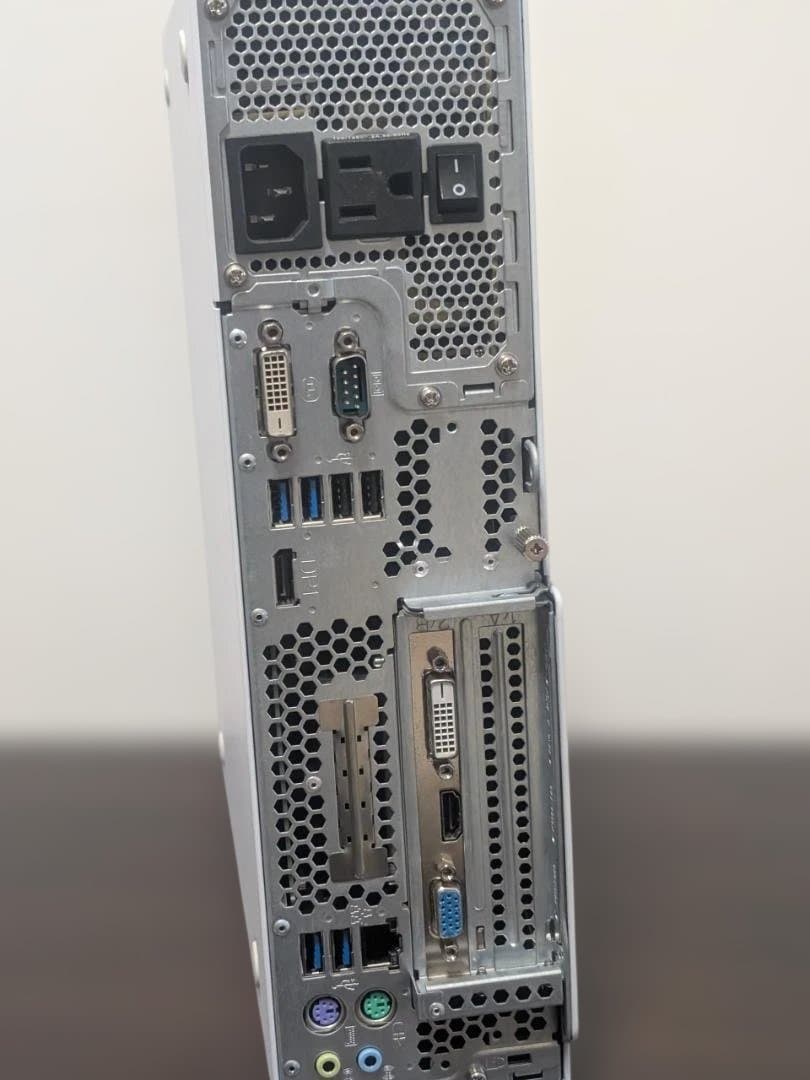 省スペースWin11　グラボ　SSD搭載 富士通 ESPRIMO D586/PX