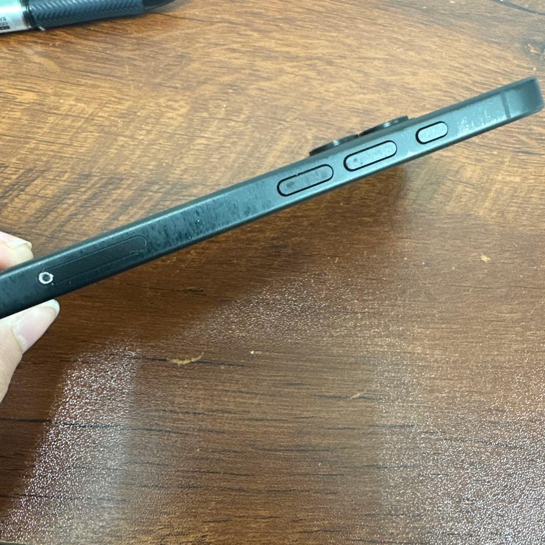 ★動作良好 バッテリー100％★iPhone16 128GB SIMフリー