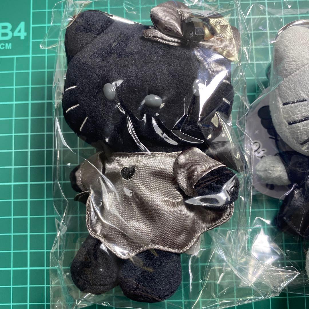 ハローキティ ぬいぐるみ 黒と灰色　ハローキティ ブラックエンジェル エンジェル
