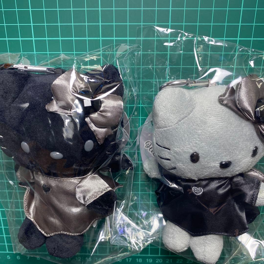 ハローキティ ぬいぐるみ 黒と灰色　ハローキティ ブラックエンジェル エンジェル