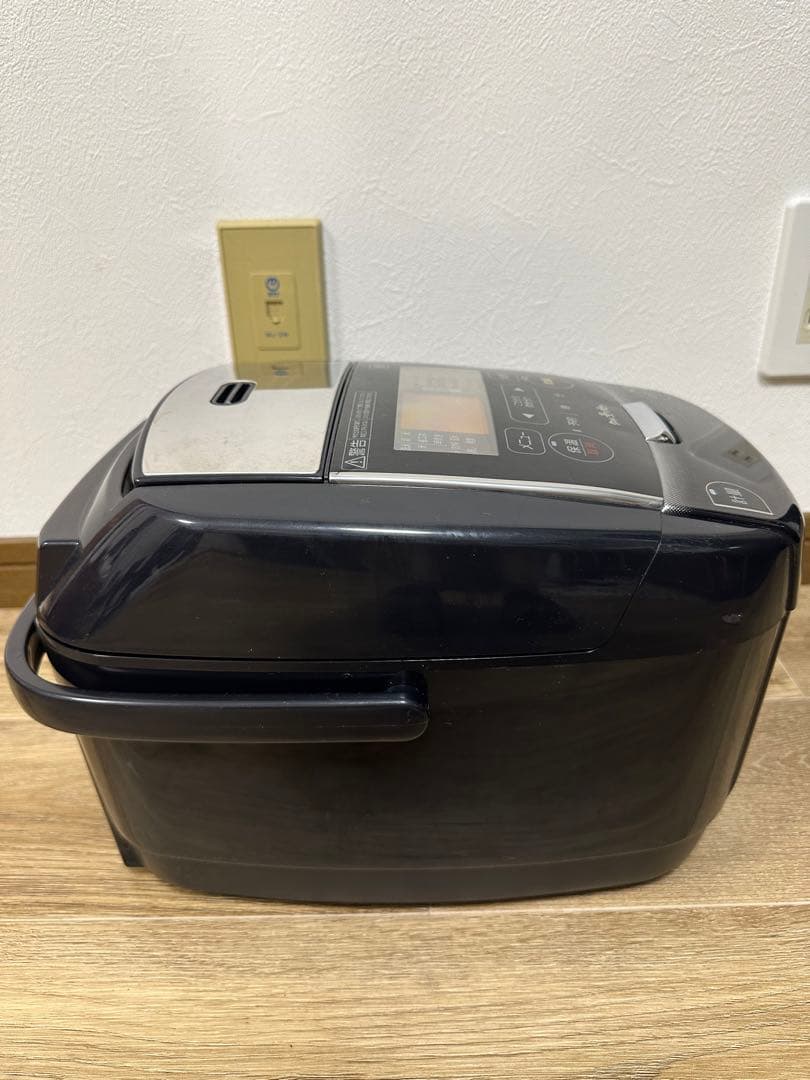 アイリスオーヤマ IHジャー炊飯器 KRC-IC50-B 2018年製