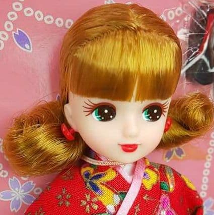 ★日本製 きもの リカちゃん 【 外巻きカール】
