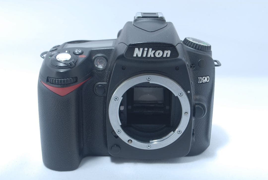 【美品】Nikon D90 標準ズームセット 18-55mm VR付 初心者ok
