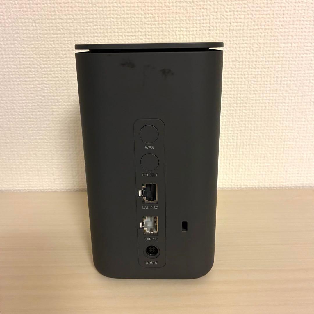 【美品】docomo  5G HR02 ルーター