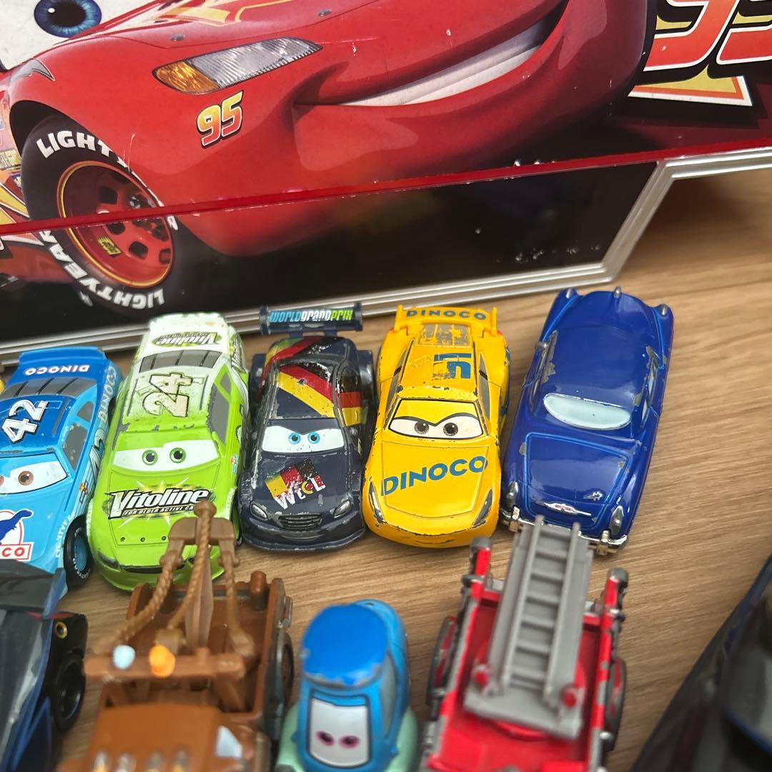 カーズ トミカ 大きなマックトレーラー＆カーズの仲間たち　20台セット