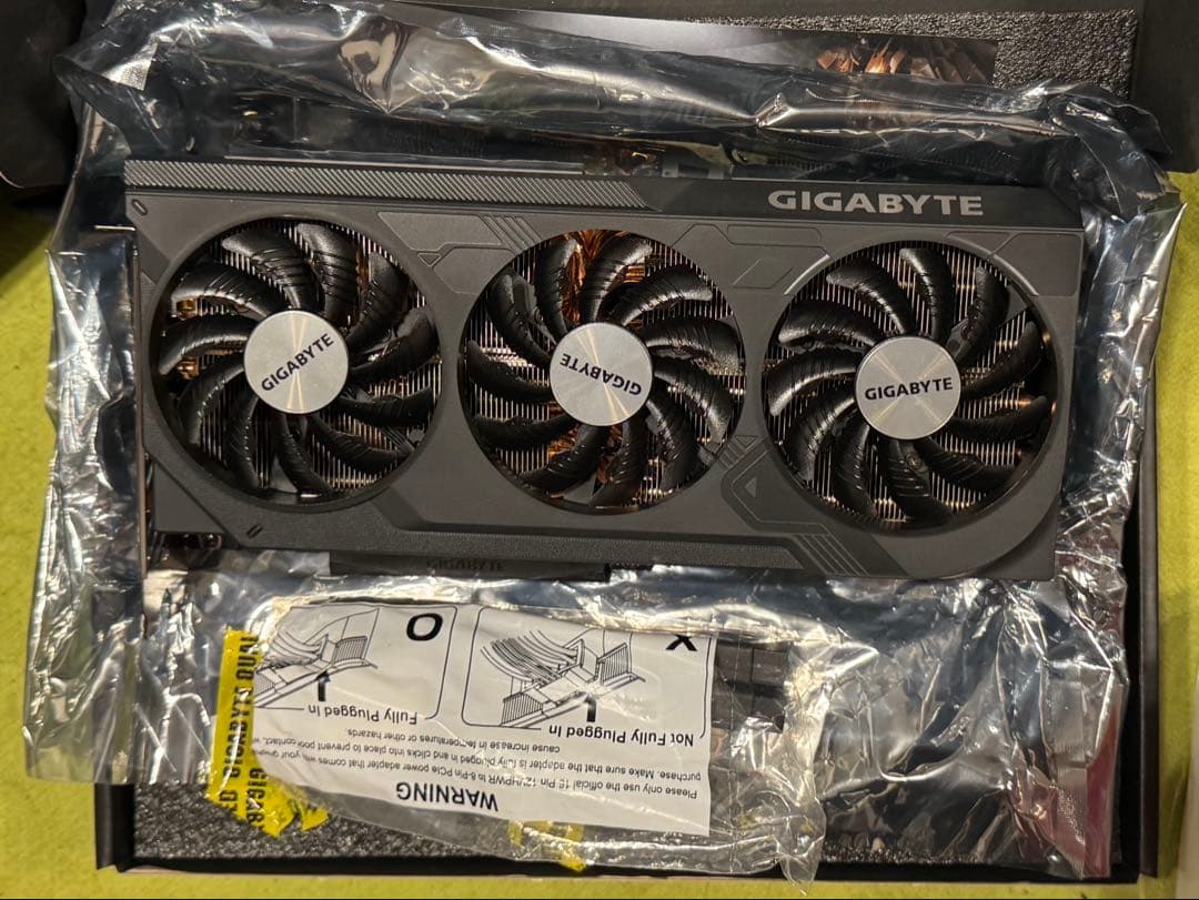 グラフィックボード・グラボ・ビデオカード GIGABYTE GeForce RTX 4070 Ti SuperOC 16G