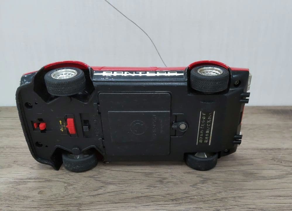 デ・トマソ パンテーラ　PANTERA ラジコンカー