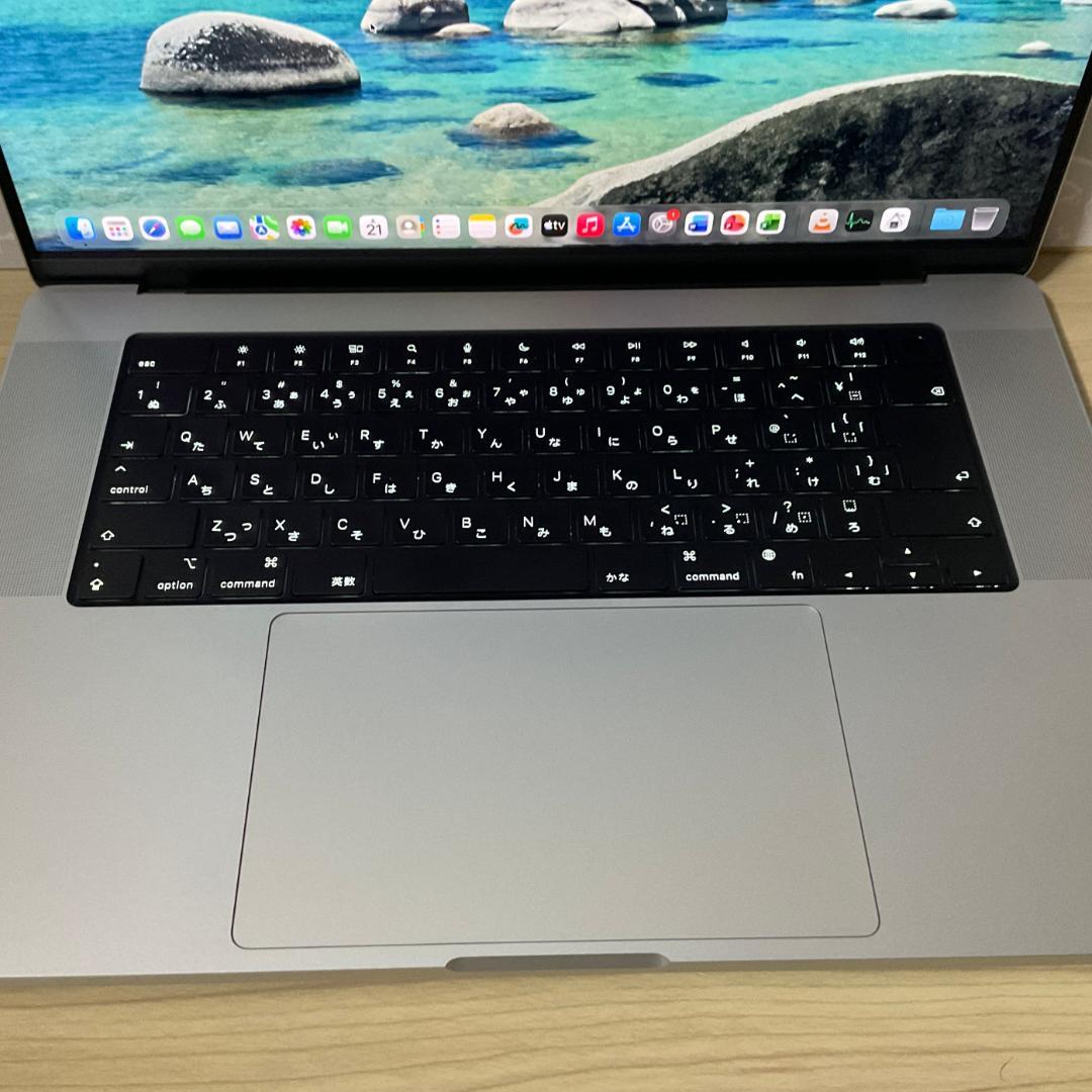 MacBook Pro 16インチ M1 Max 32G 2TB / 放電31回