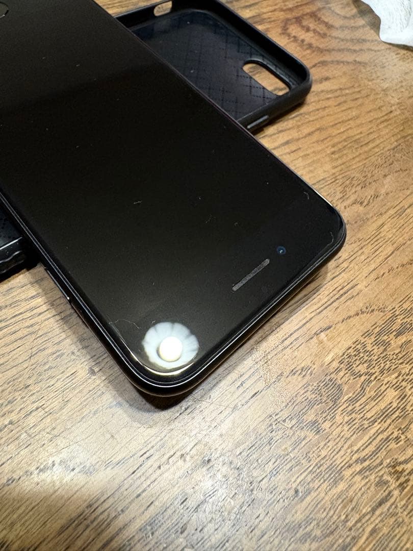 iPhone SE2 128GB ブラック バッテリー最大容量82%