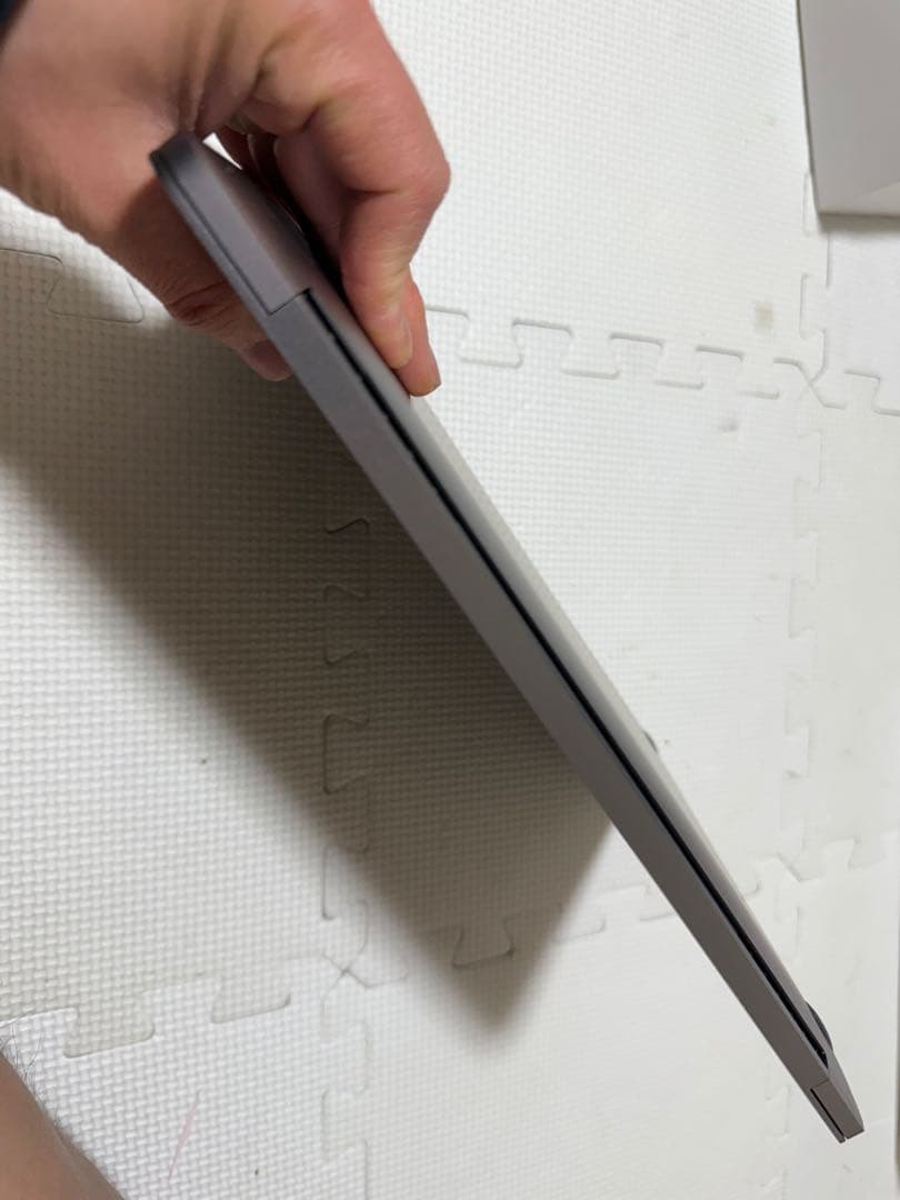 13インチMacBook Pro 2020 16GB／512GB スペースグレイ