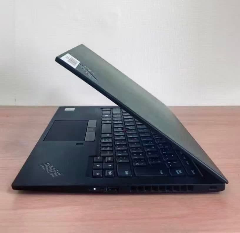 ThinkPad X1 gen8第10世代i5/8GB/256GB/office