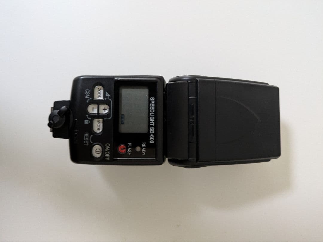 キ*２様 Nikon　D5000 ＋　ストロボ ショット数1,296回　1.3%