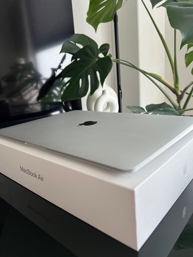 MacBook Air M1 13インチ シルバーバッリー97% 使用回数32回