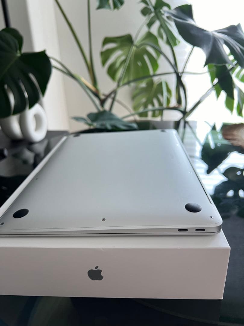 MacBook Air M1 13インチ シルバーバッリー97% 使用回数32回