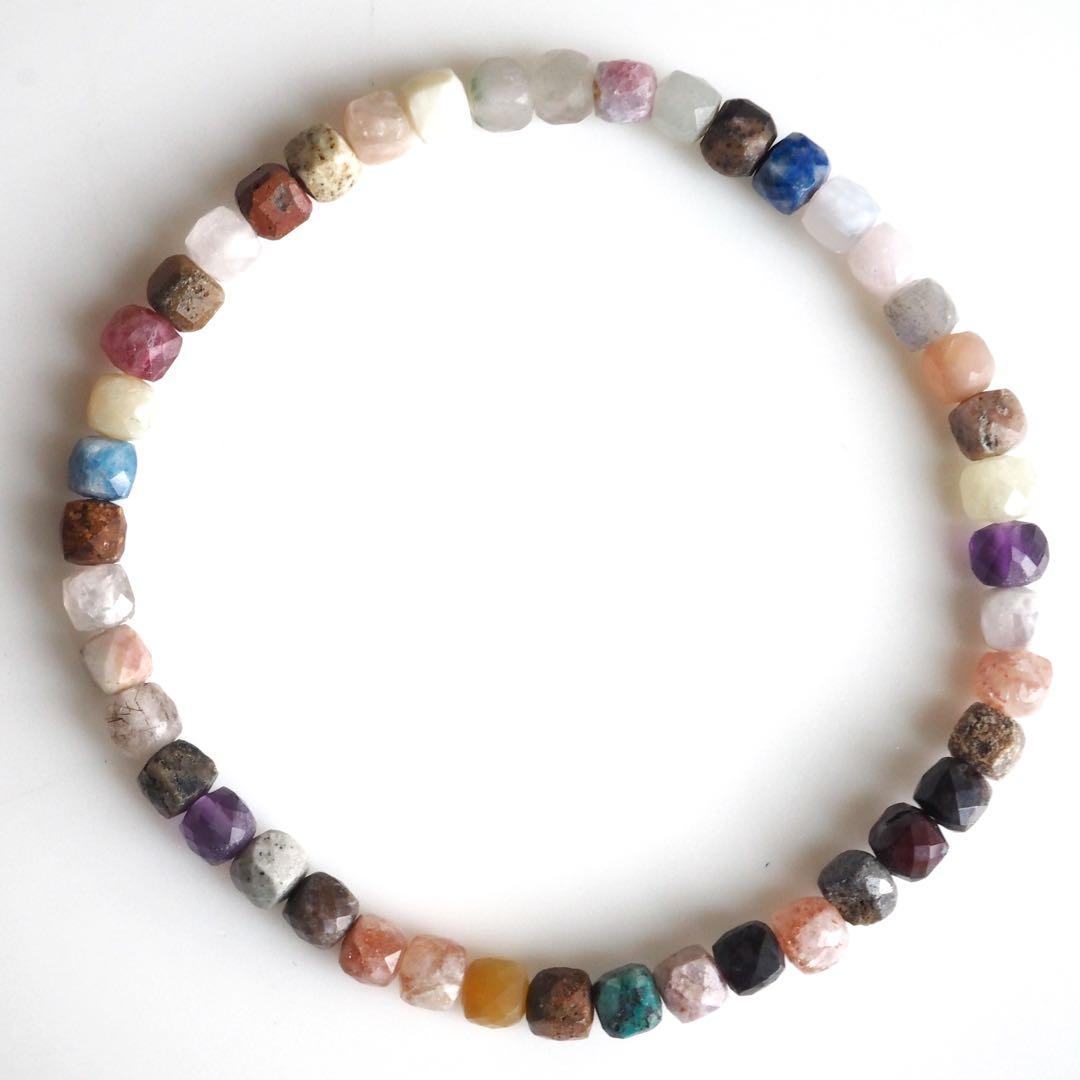 【もも】天然瑪瑙の林檎ネックレストップ