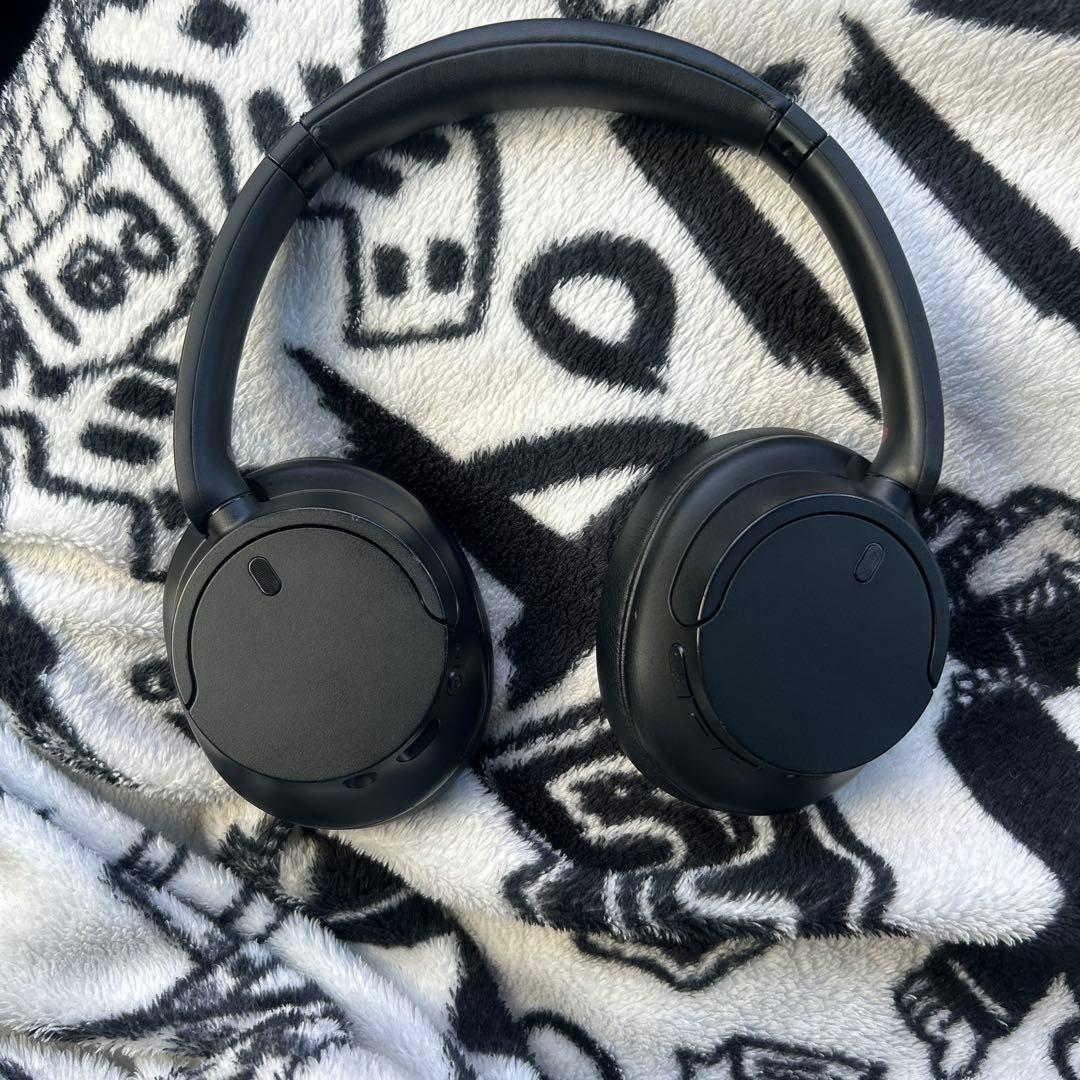 SONYワイヤレスヘッドホン　【ノイズキャンセリング付き】