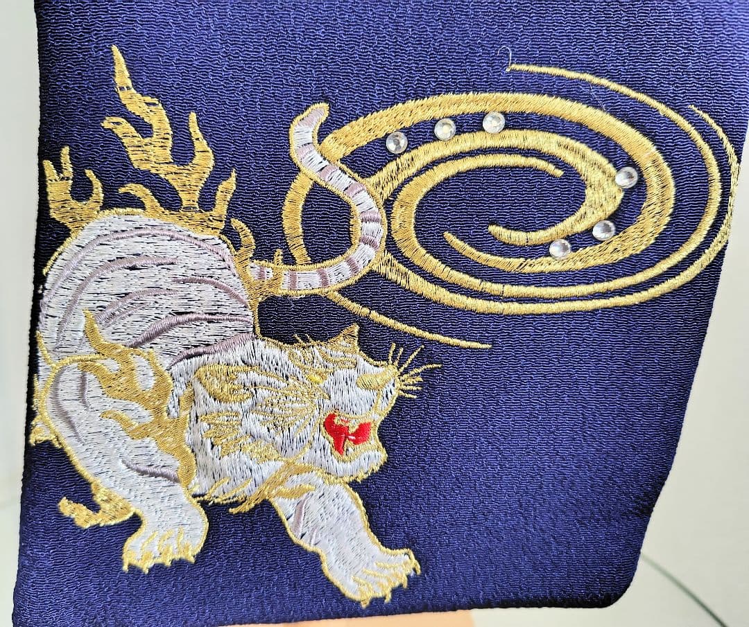 新品✨️室内用吊り飾りの鯉のぼり①大✨️ちりめん細工✕金糸刺繍が豪華でお洒落✨️