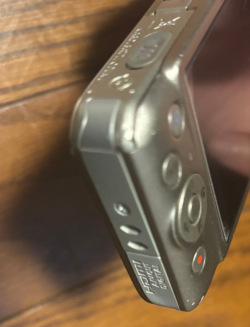 キャノンIXY210Fの出品になります。