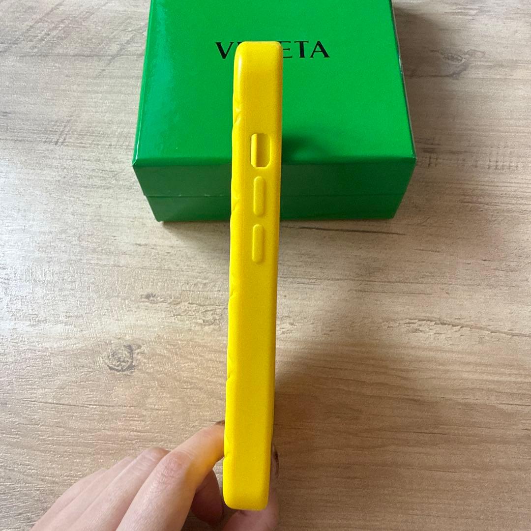 Bottega Veneta イエロー iPhoneケース 14Pro