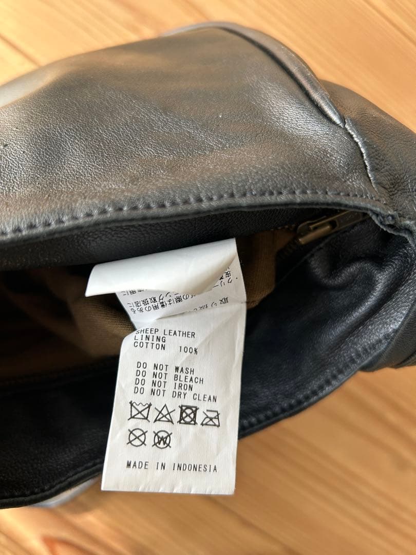 【美品】seasidefreeride レザーショルダーバッグ ポシェット