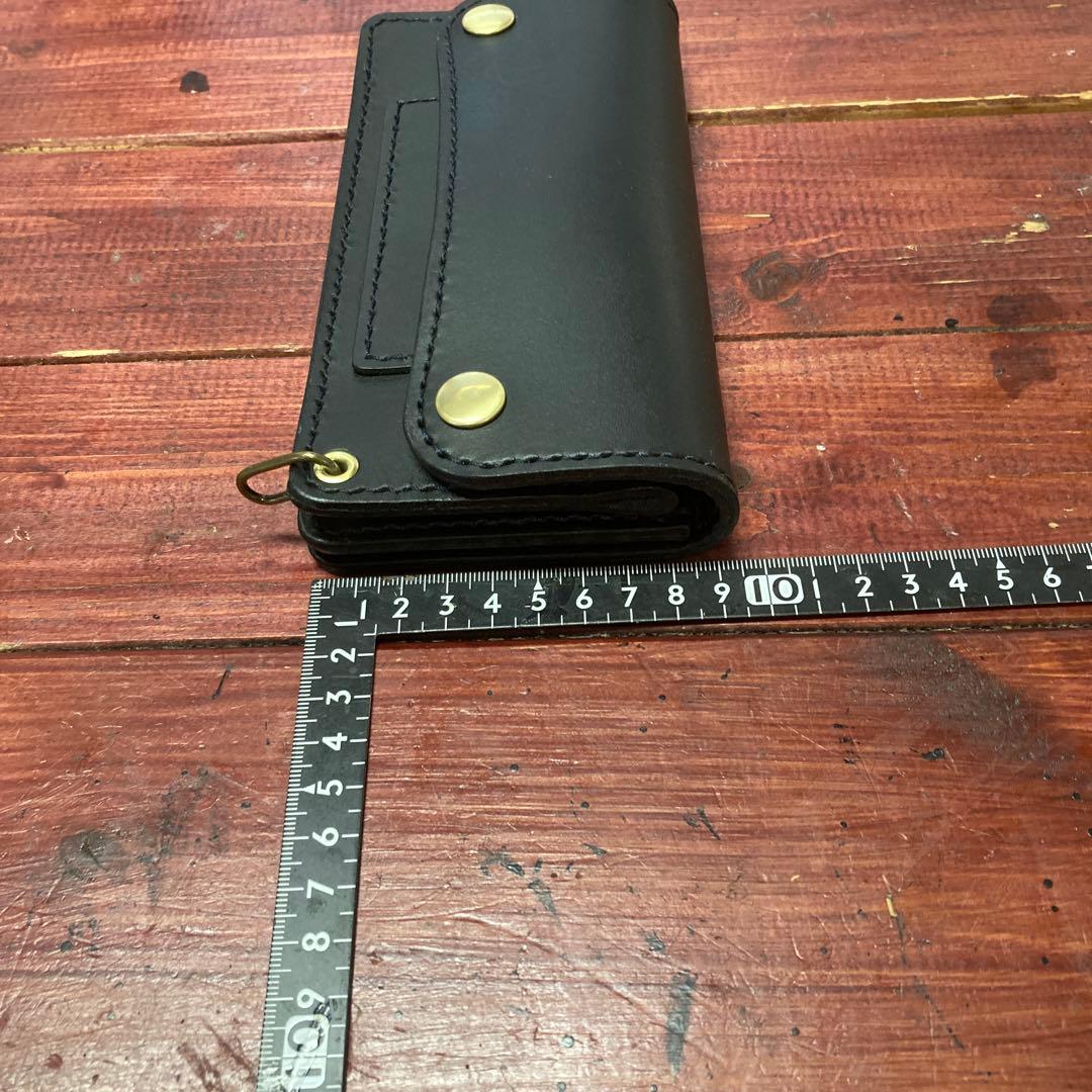 トラッカーウォレット黒ヌメマット