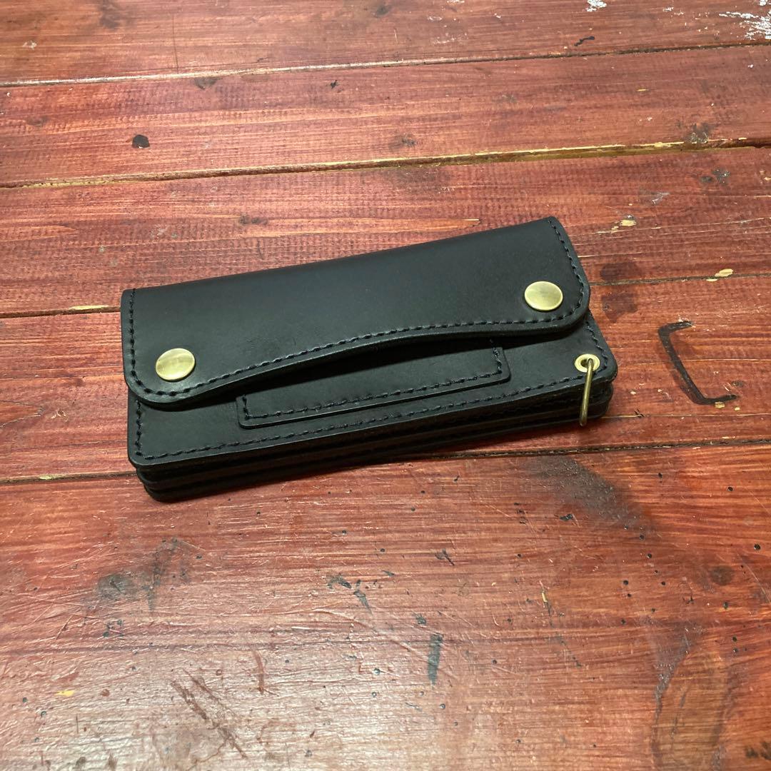 トラッカーウォレット黒ヌメマット