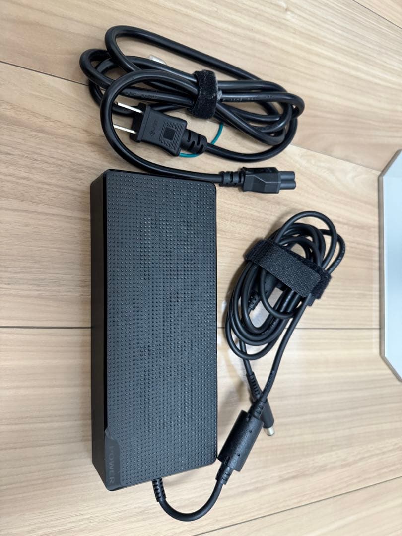 INNOCN 27M2V 4K 27インチ ミニLED ゲーミング モニター