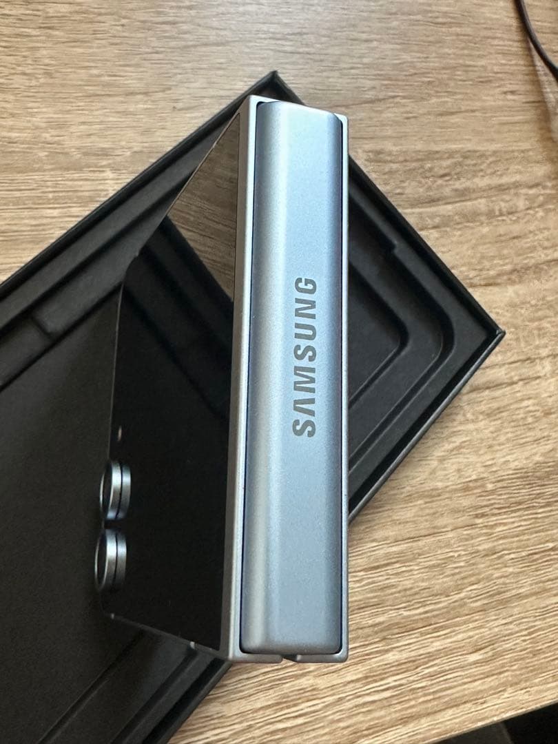 【Kaz】Galaxy Zflip6 ブルー 256GB